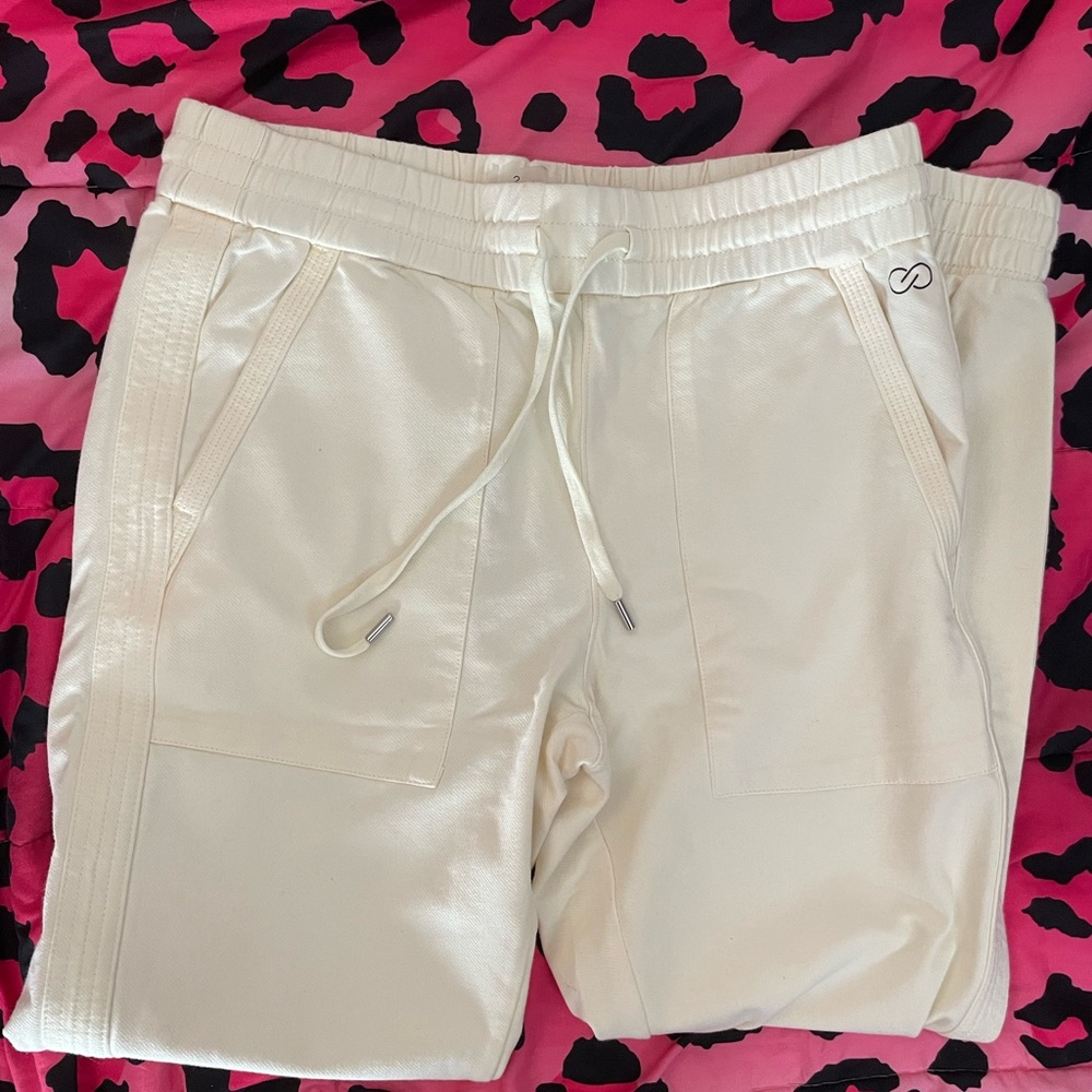 Alia Women's White Athletic Shorts